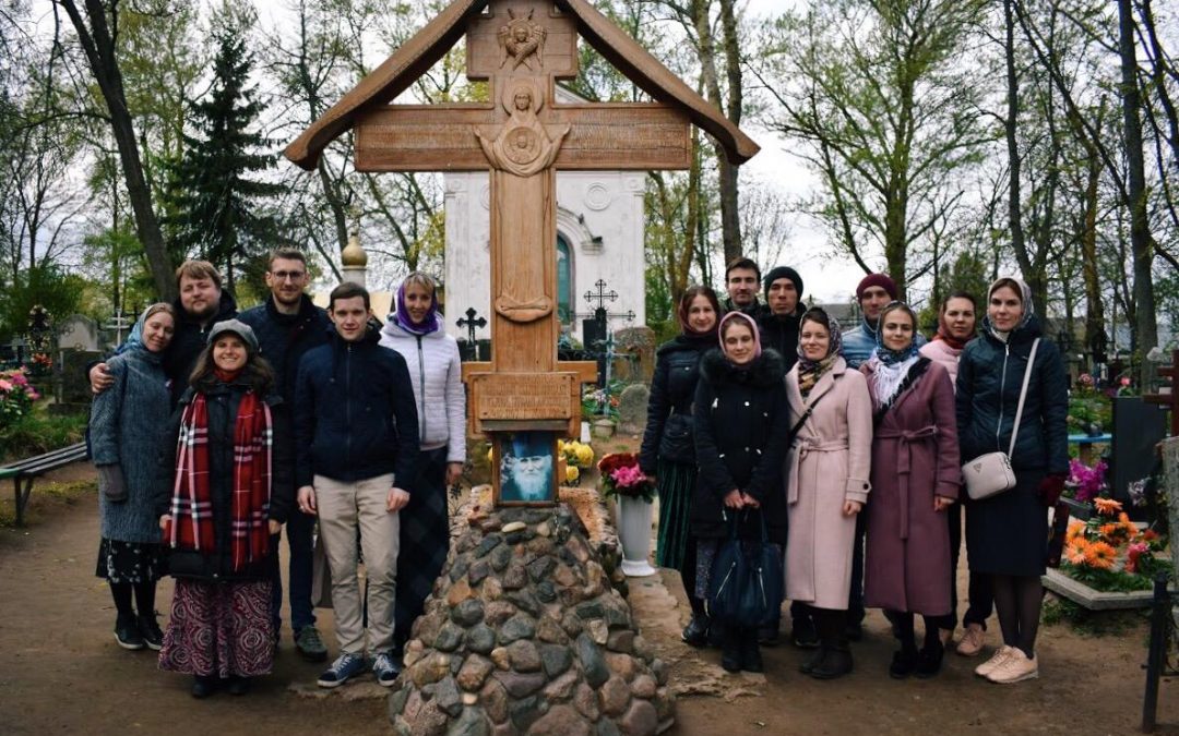 Молодежная группа “Лествица” посетила Псково-Печерский монастырь