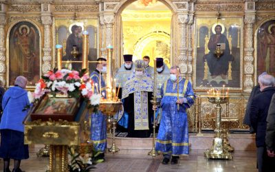 Похвала Божией Матери. Фото богослужения
