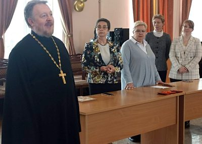 Клирик нашего храма посетил кадетские классы