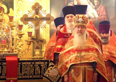 Поздравляем настоятеля с наградой!