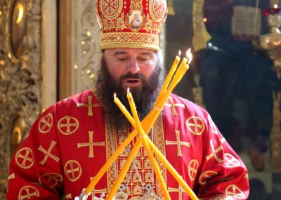 Поздравляем настоятеля с наградой!