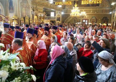 Поздравляем настоятеля с наградой!