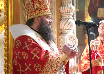 Поздравляем настоятеля с наградой!