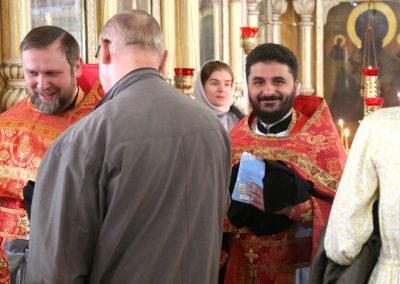 Поздравляем настоятеля с наградой!